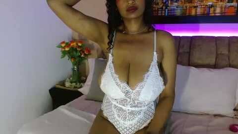 thalia_joness @ chaturbate on 20231122