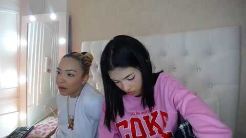 mia_and_madison @ chaturbate on 20231123