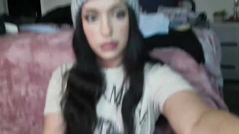 juicy_baby98 @ chaturbate on 20231129