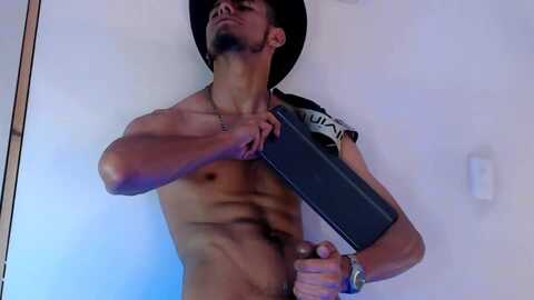 tom_wagner @ chaturbate on 20231205