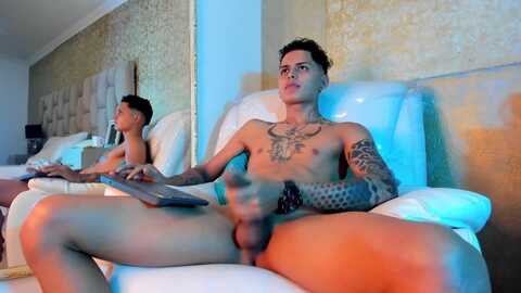 maximilianogray @ chaturbate on 20231221