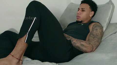 latin_marco4xxx @ chaturbate on 20240101