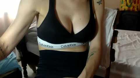 suzysummerrrrrrrrr @ chaturbate on 20240102