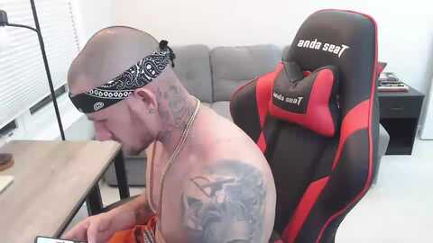 burlybound @ chaturbate on 20240110