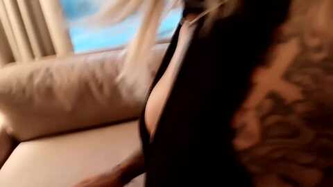 mmemexx909 @ chaturbate on 20240110