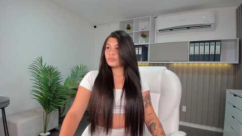 andreaguty @ chaturbate on 20240117