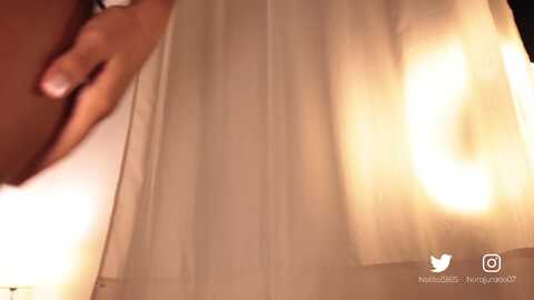 gia_curly @ chaturbate on 20240117