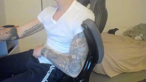 dirtyprettyboi @ chaturbate on 20240126