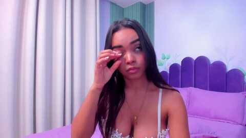 isis_loraine_ @ chaturbate on 20240203