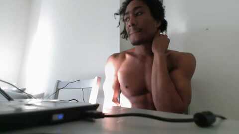 mrlongnstrongg @ chaturbate on 20240205