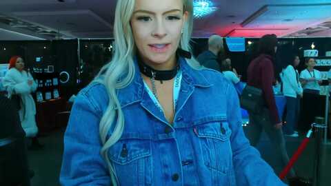 oliviaowens @ chaturbate on 20240205