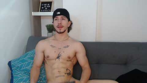 valentino2201 @ chaturbate on 20240209