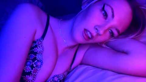 x_dreamgirl_x @ chaturbate on 20240218