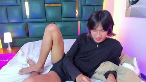 kaiy_tomiee_ @ chaturbate on 20240219